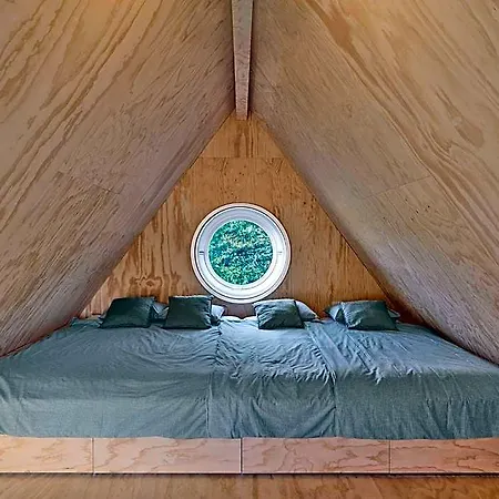 Casa de Férias Buitenverblijf Nest