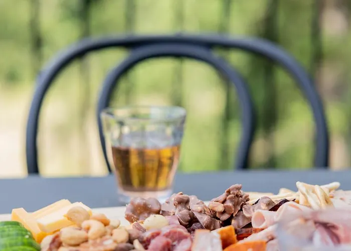 Buitenverblijf Nest Сasa de vacaciones